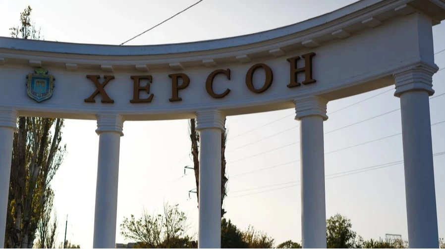 Херсон 29 липня: підтверджені дані про удар дрона по хлібовозу