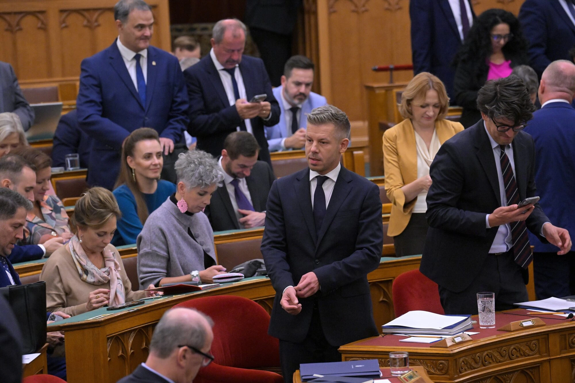 Петер Мадяр під час виступу у парламенті Угорщини 28 вересня 2026 року