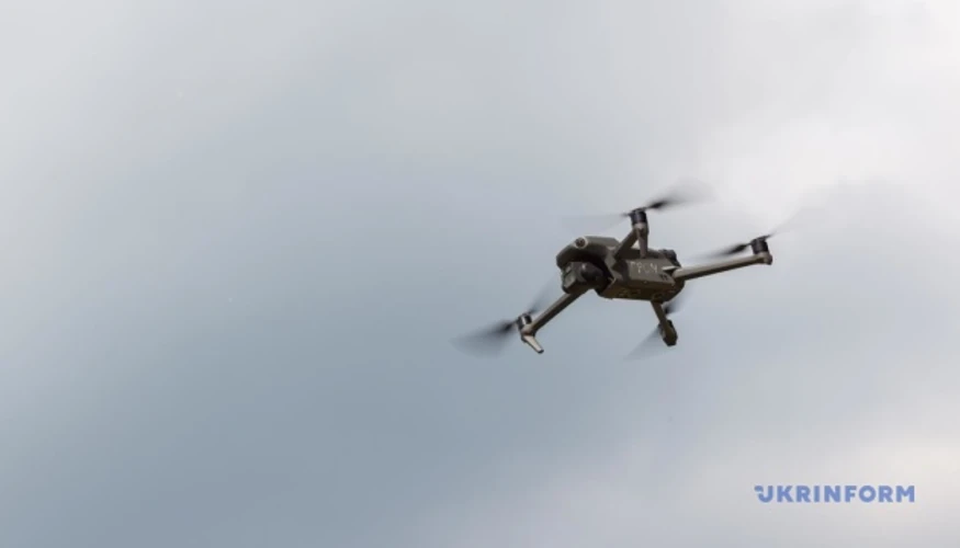 У Котівці на Харківщині FPV-дрон убив чоловіка біля зупинки: що відомо